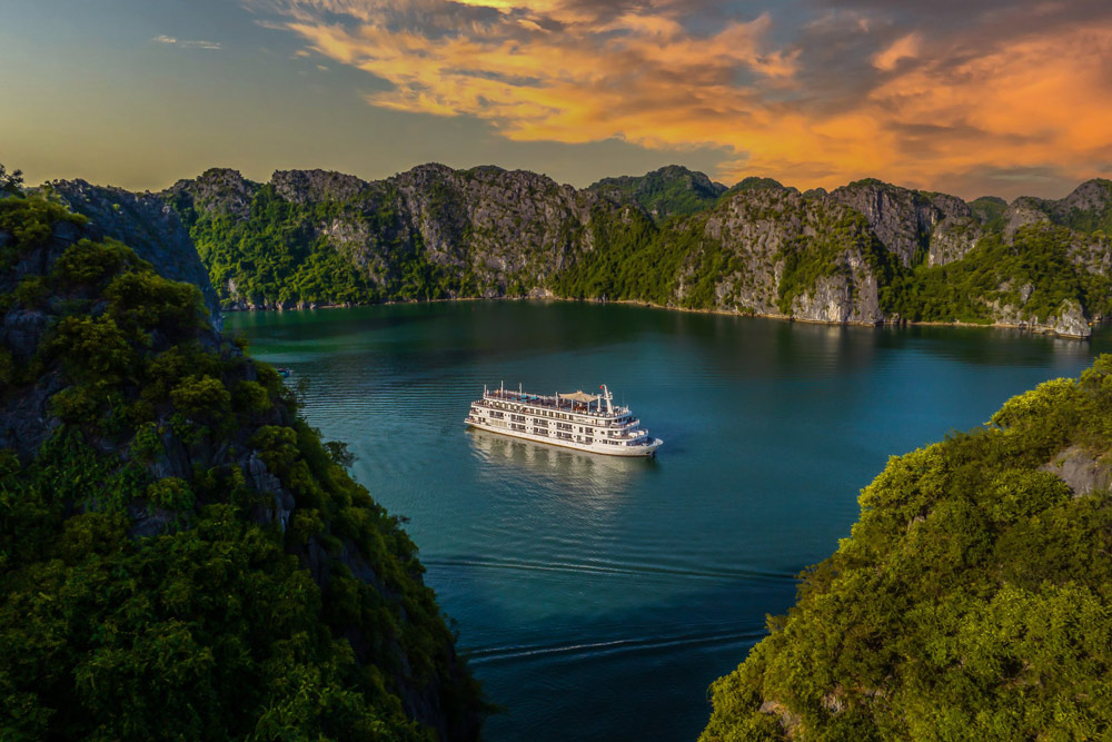 Ambassador cruise Halong Bay. Ambassador Cruise Halong Bay Itinerary. Customization Options
