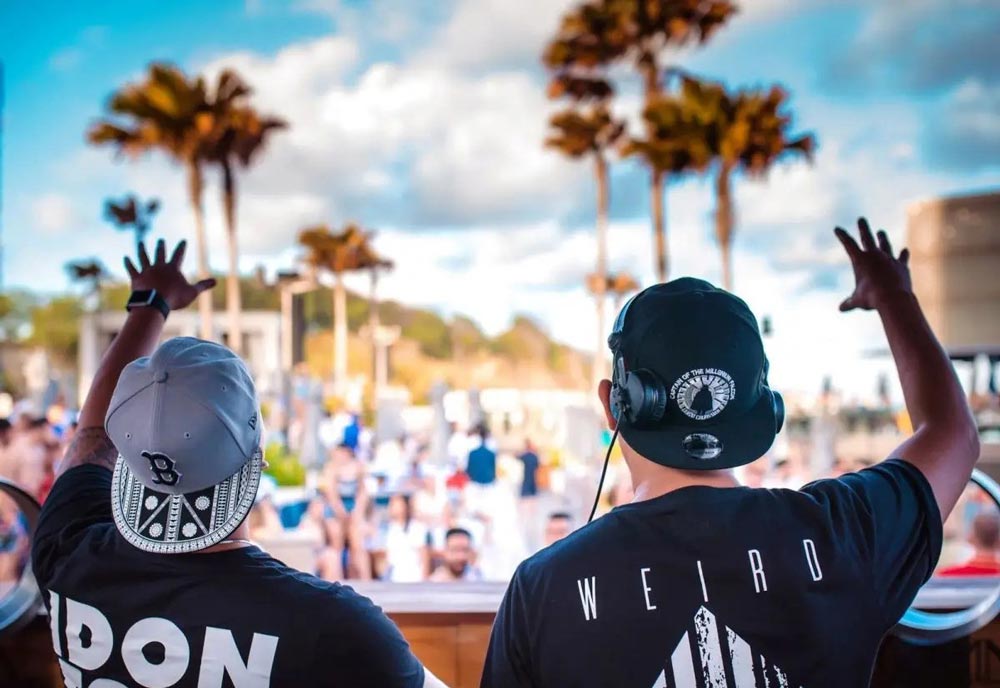 Beach parties in Vietnam. Music scene