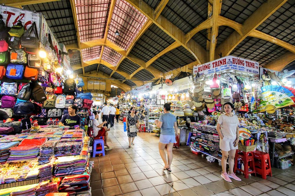 Ben Thanh Market. Tips for Shopping at Ben Thanh Market
