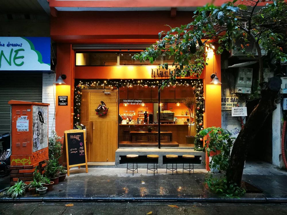 Best Cafes in Hanoi. Your Souvenir Mission: Where to Buy the Best Coffee in Hanoi