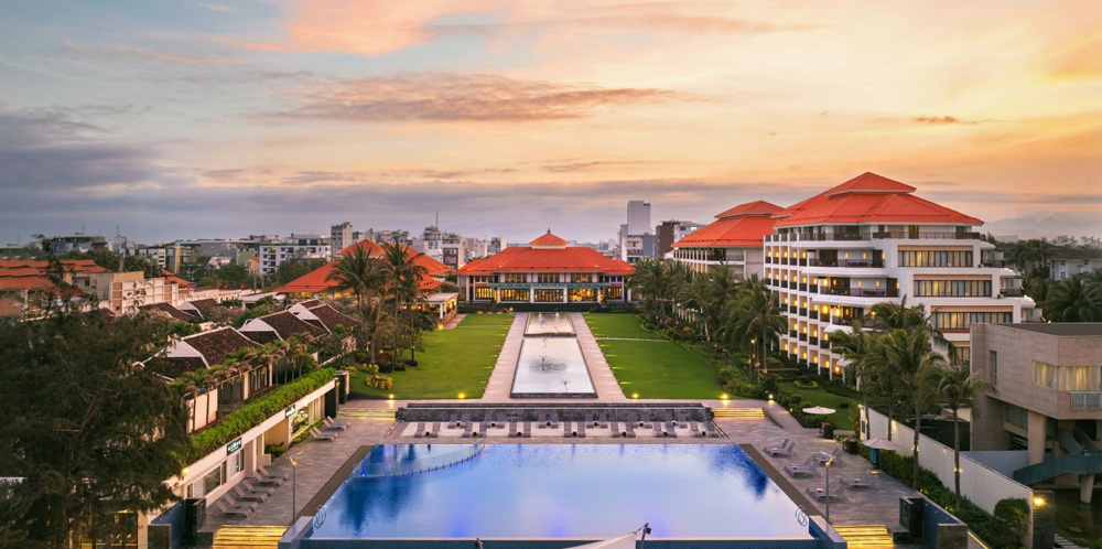 Da Nang Hotels Resorts. Best 4-star and mid-range hotels in Da Nang