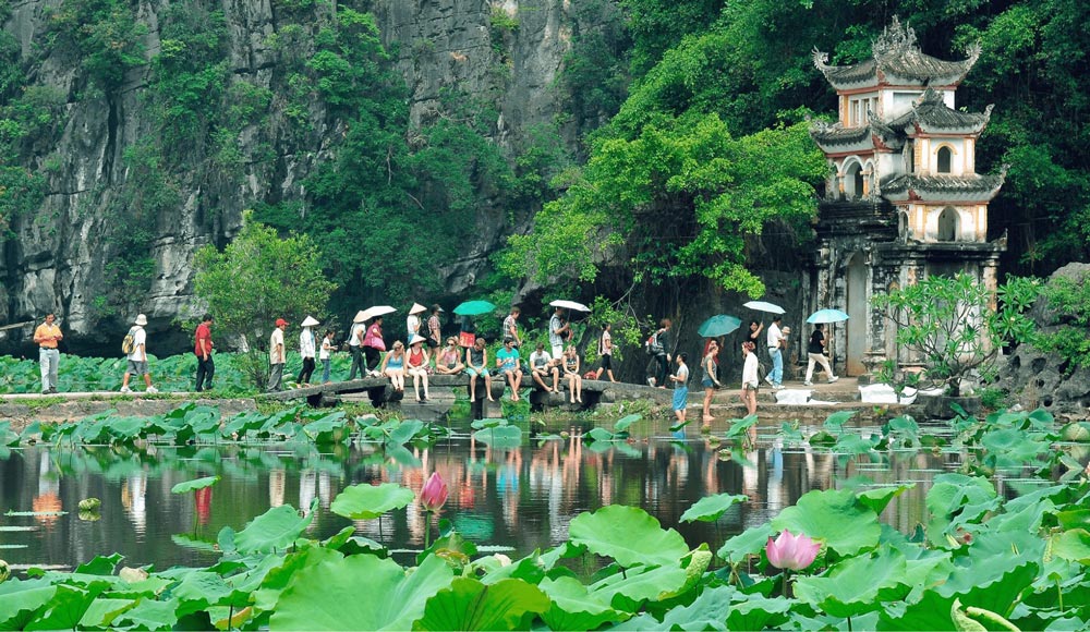 Bich Dong pagoda. Is Bich Dong Worth It? A Hidden Haven of Peace and Beauty. Bich Dong Pagoda Reviews