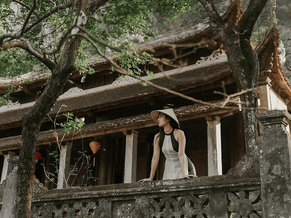 Bich Dong pagoda. Tips for Visiting Bich Dong Pagoda. Dress Code
