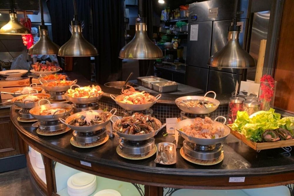 Buffet Hanoi. The Best of the Best: A Curated Guide to Hanoi’s Top Buffets. For a Touch of Class: The Luxury Hotel Buffets. Maison Sen Buffet