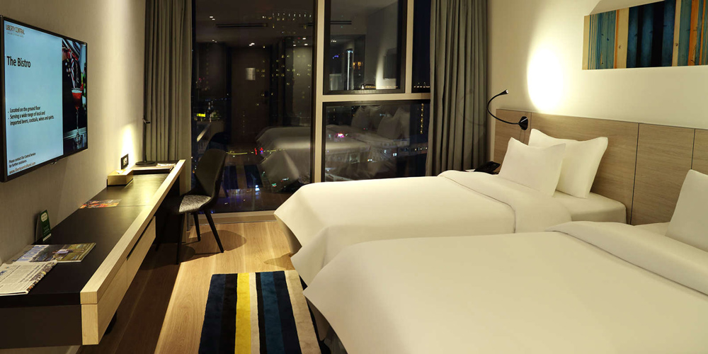 Bui Vien street. Accommodation: Bui Vien Street Hotels