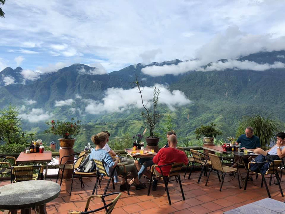 Cat Cat View Hotel Sapa. Comparison: Cat Cat View Hotel vs. Cat Cat Hills Resort