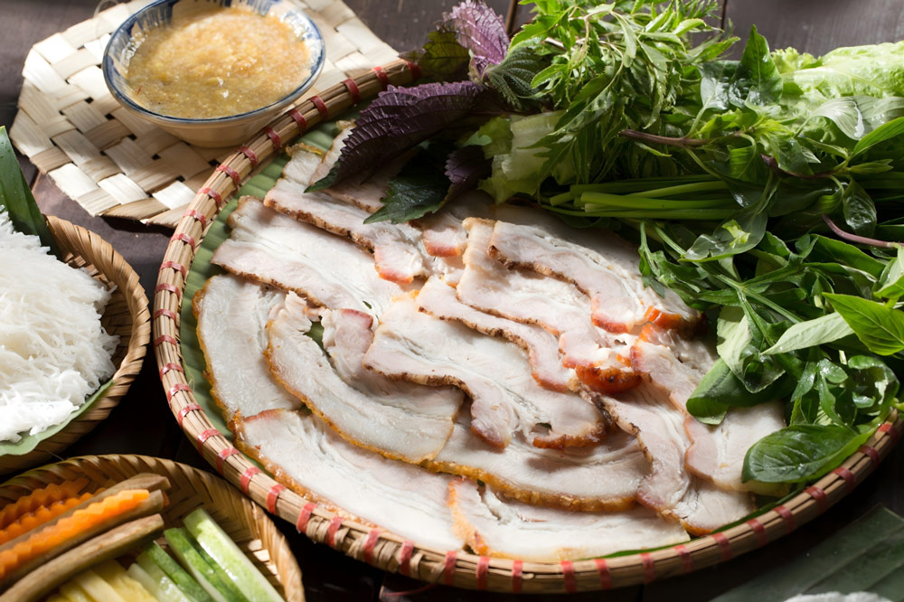 Da Nang Food. What Food Is Da Nang Famous For? Bánh Tráng Cuốn Thịt Heo: Pork Rice Paper Rolls