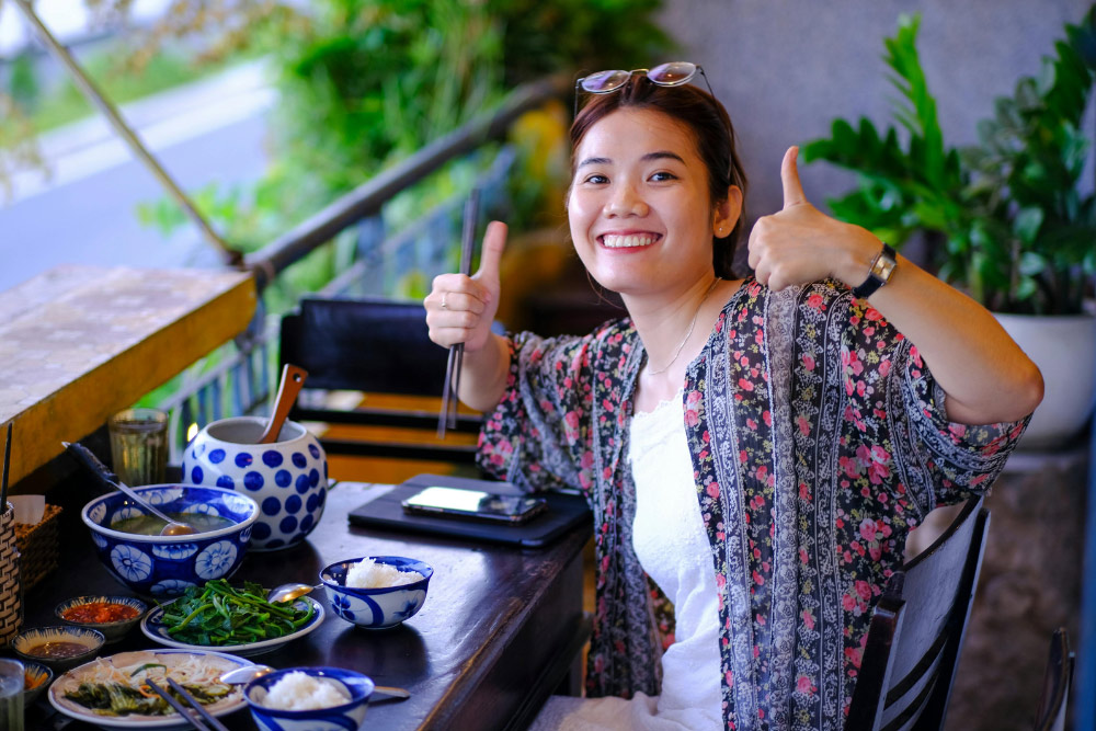 Da Nang Food. Where do you eat by budget — from street stall to beachfront?
