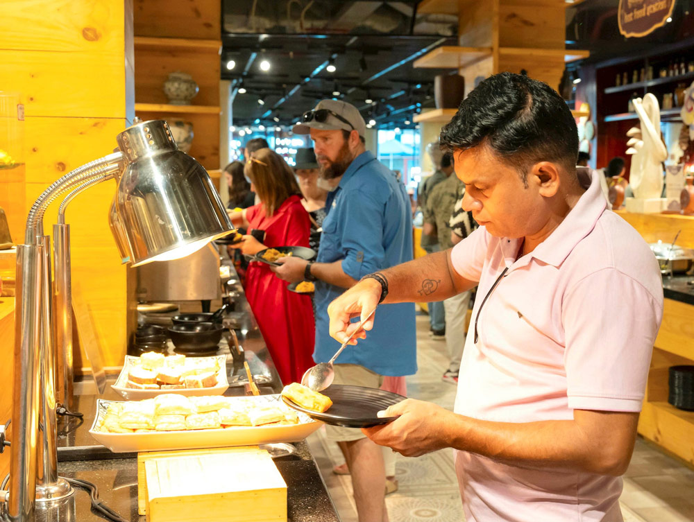 Halal Food in Da Nang: Restaurants, Mosques and Muslim-Friendly Travel