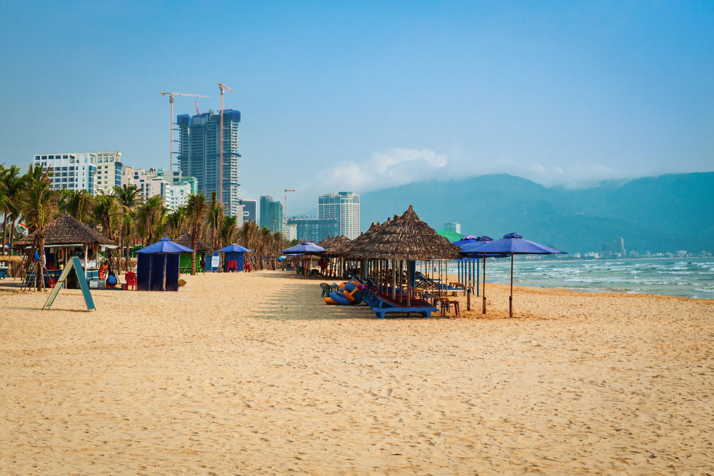 Da Nang Honeymoon. Which part of the Da Nang coast should you actually stay on?