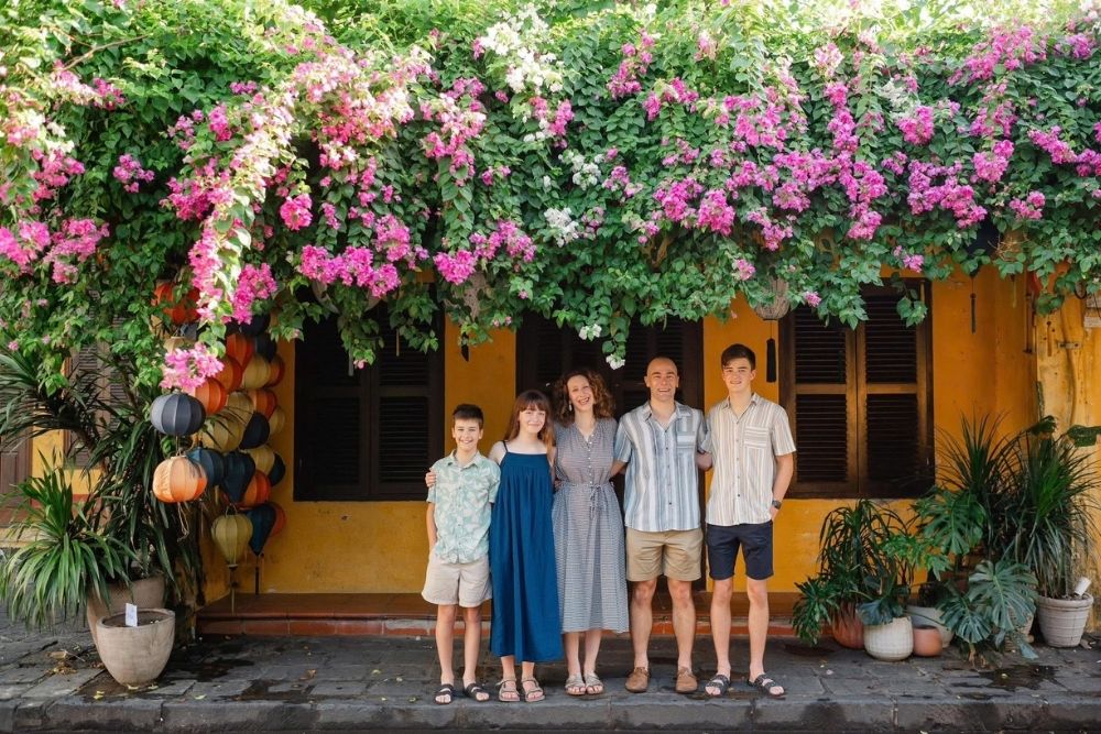 Da Nang Multigenerational Travel. Splitting the group