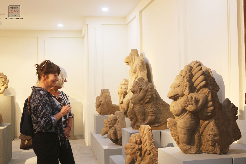 Da Nang museum of cham sculpture. The Cham Sculpture Collection. Overview of the Collection