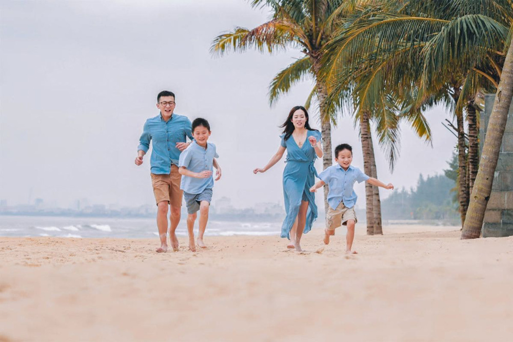 Da Nang with Kids. The Beach With Children