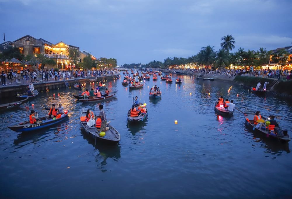 Danang to Hoi An. Lock In Your Da Nang Trip