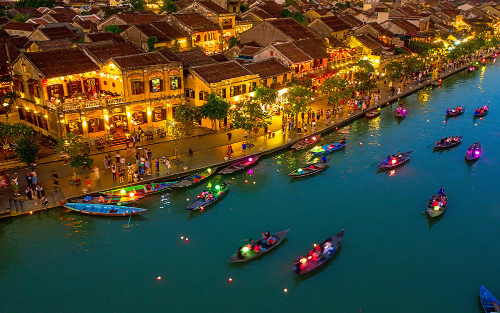 Day Tours from Da Nang. Hoi An Ancient Town: The Essential One