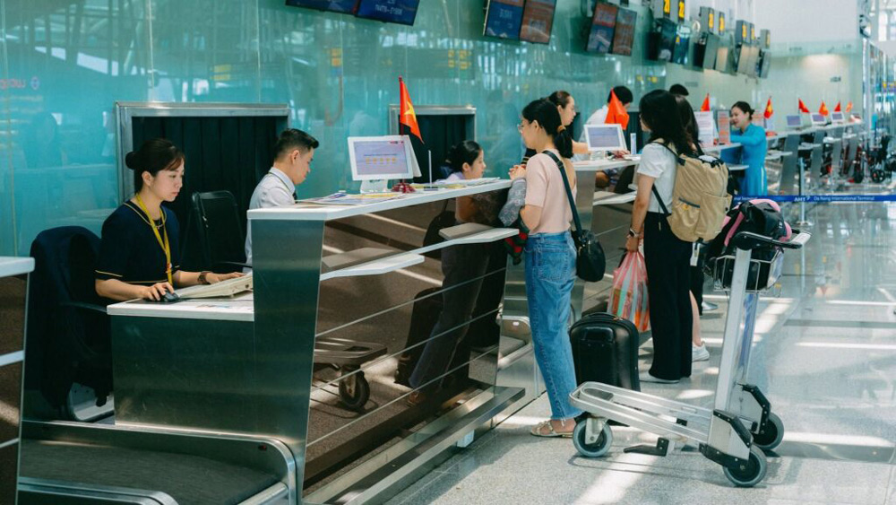 Direct Flights to Da Nang. A Note on Route Information