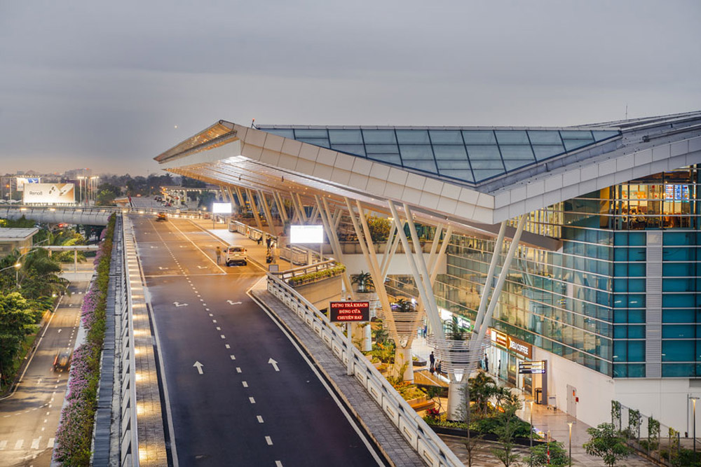 Direct Flights to Da Nang. Arriving at Da Nang Airport