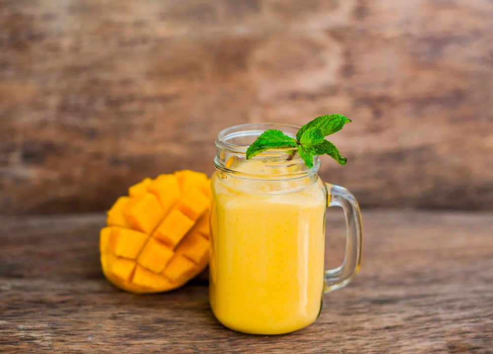 drinks Vietnam. Modern Vietnamese Beverages Fruit Juices and Smoothies