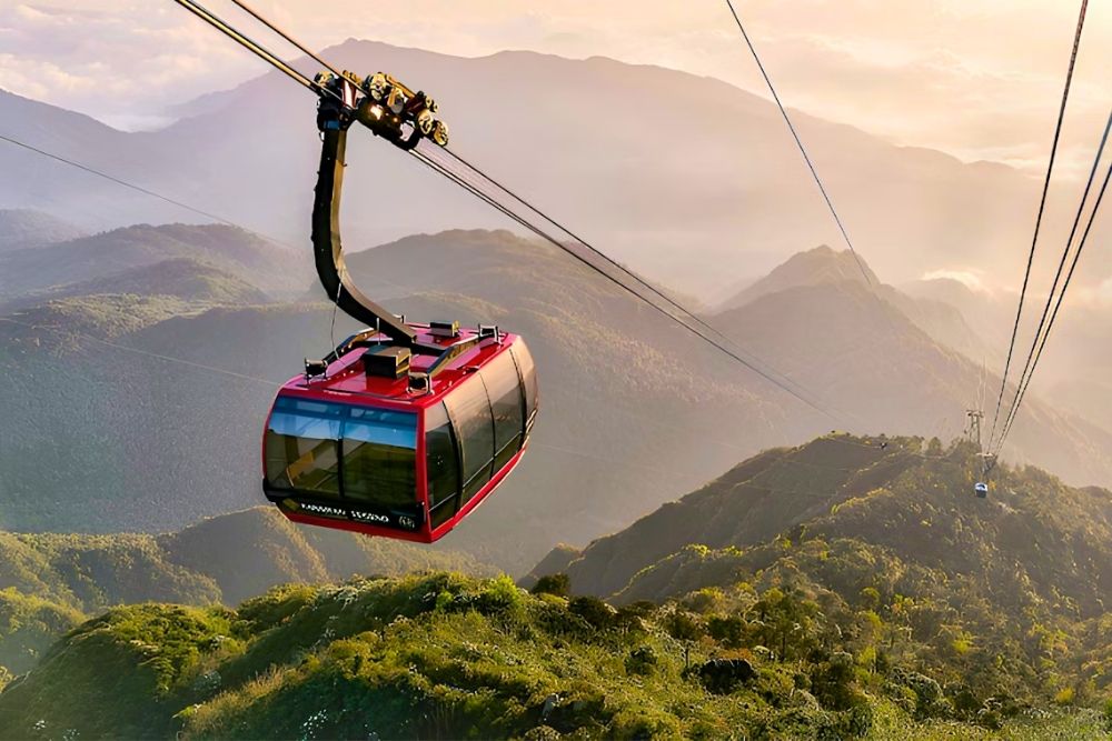 Fansipan Sapa. The Two Ways Up: Cable Car vs. Hiking. The Fansipan Sapa Cable Car