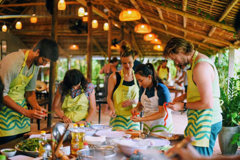 Hanoi cooking class. Tips for Choosing a Cooking Class. Book in Advance