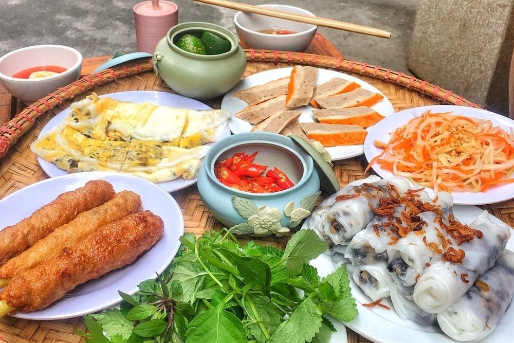 Hanoi Food Tour. Self Guided Food Tour Hanoi: A Free DIY Itinerary 