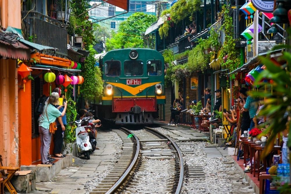 Hanoi Old Quarter. The Ultimate Checklist: Top Things to Do in the Hanoi Old Quarter. Cultural Exploration & Highlight Events. Hanoi Train Street