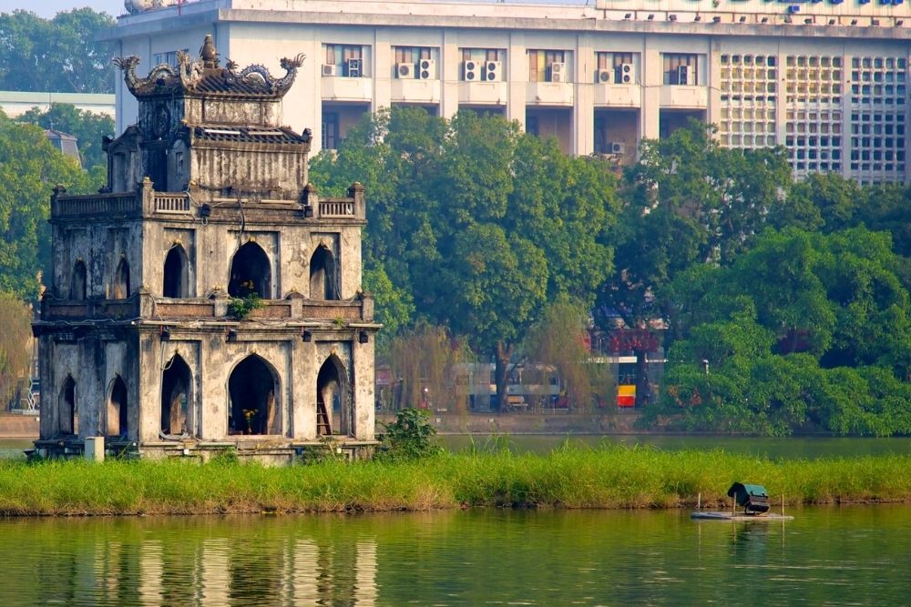 Hanoi Old Quarter. Where is Hanoi Old Quarter and which streets does it include? 
