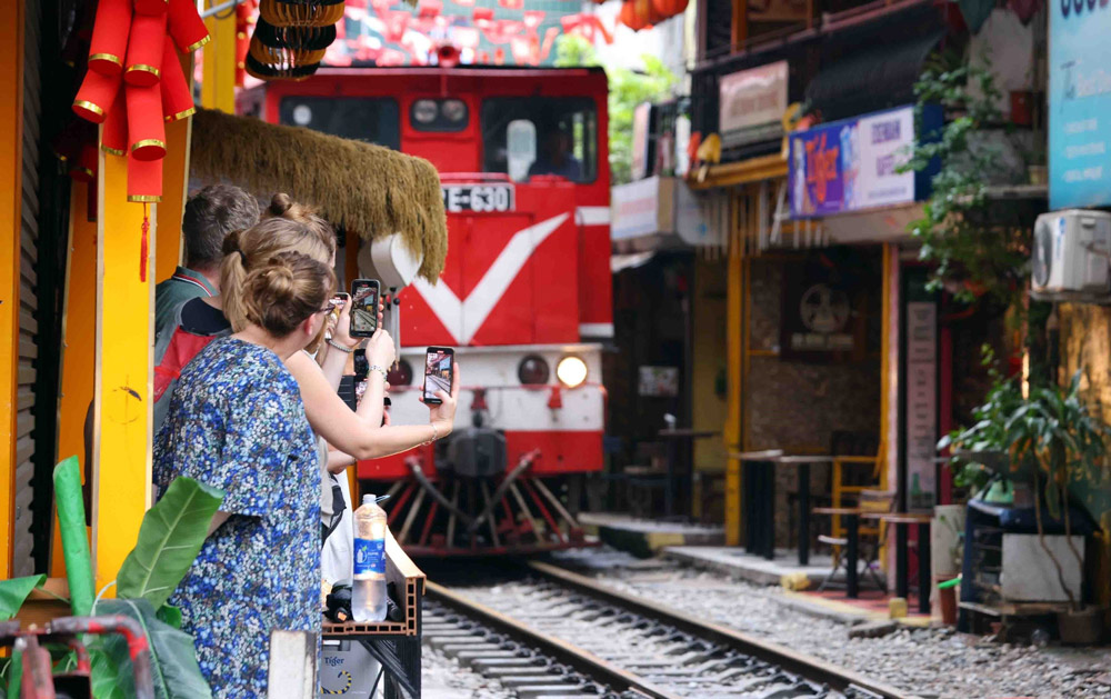 Hanoi Safety. Don’t Let Safety Concerns Stop You From Experiencing Hanoi’s Magic