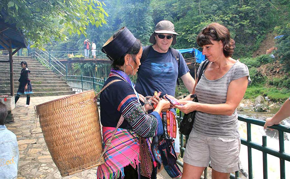 The Ultimate Hanoi – Sapa – Ha Long Bay Tour Guide (2025 Itineraries for 7, 8 & 10 Days)