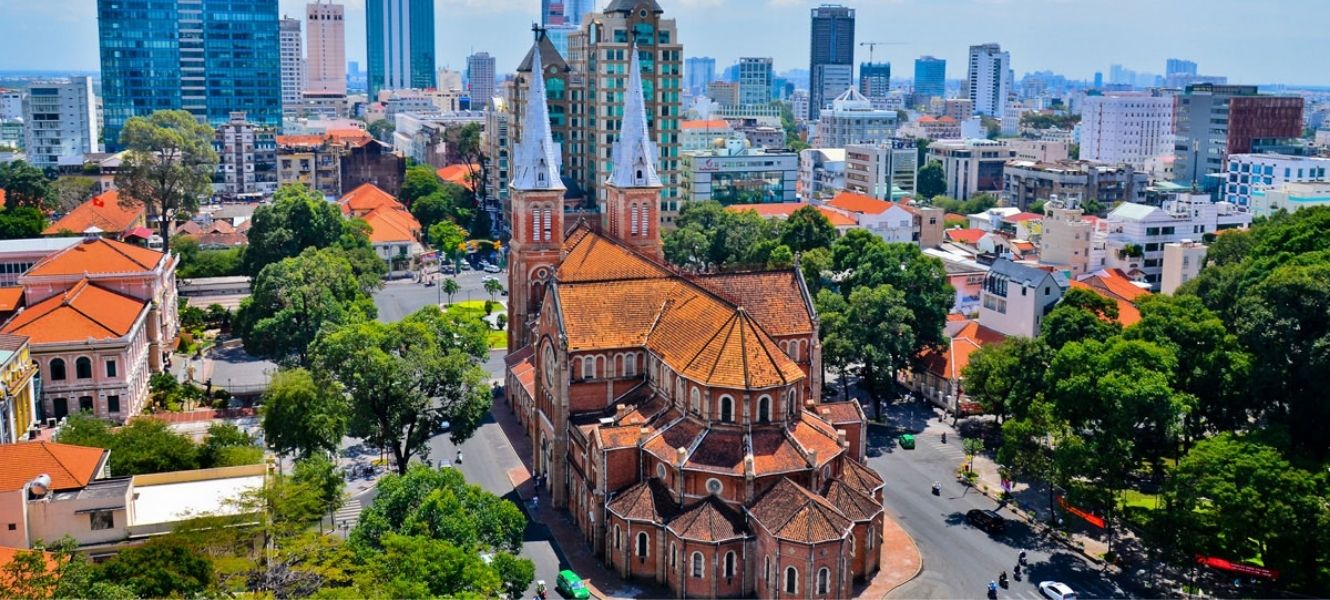 The Ultimate Hanoi to Ho Chi Minh Itinerary (2026 Edition) 