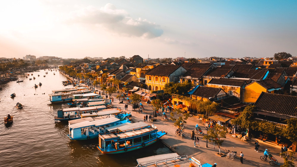 Hoi An market. Hoi An Market: Exploring the Options. Hoi An Night Market. How Many Night Markets are There in Hoi An?