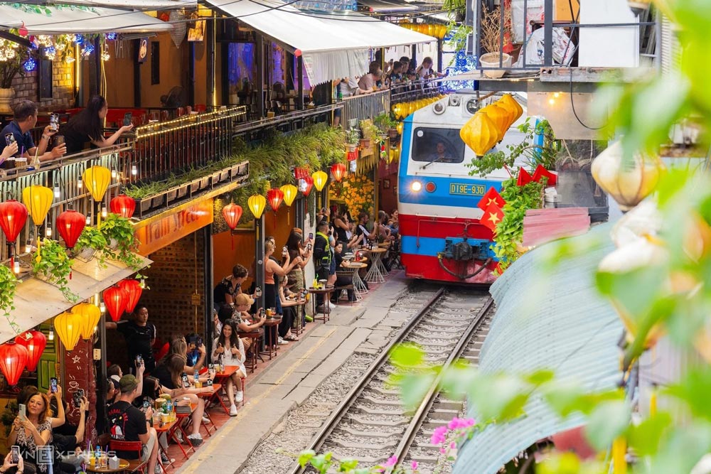 The Ultimate Guide: How to Travel to Sapa from Hanoi and Beyond 2026 Updates