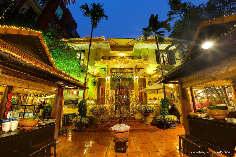 Imperial Citadel of Thang Long. Imperial Citadel of Thang Long Restaurant