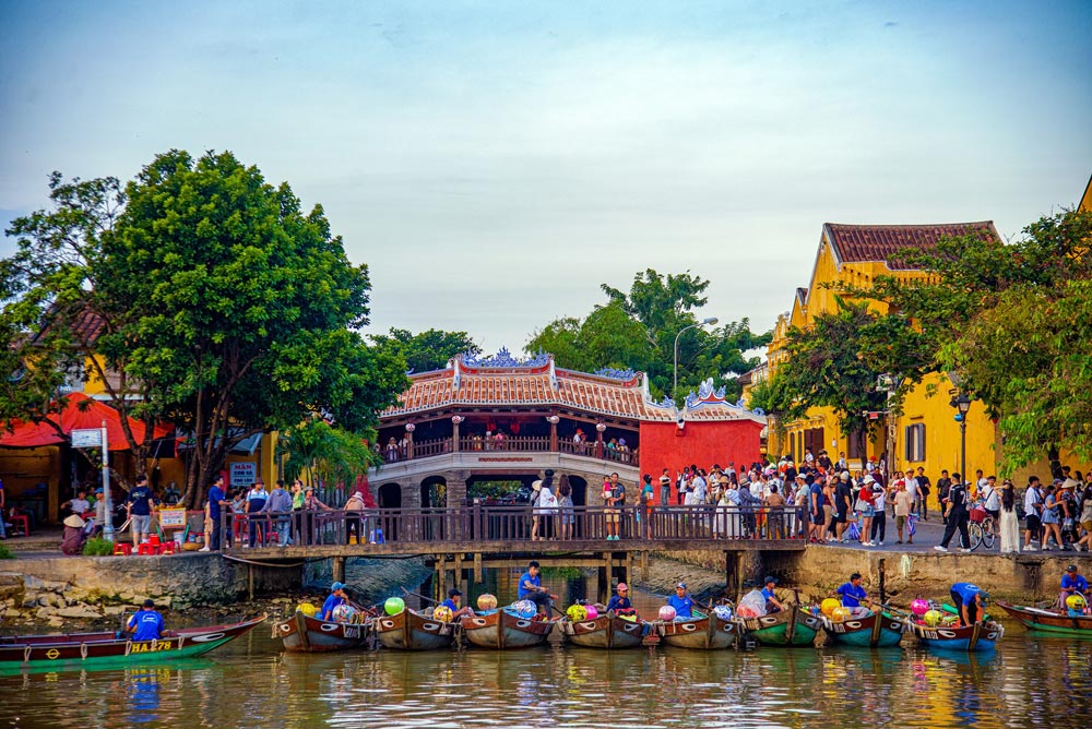 Discover the Japanese Bridge: Hoi An's Treasure
