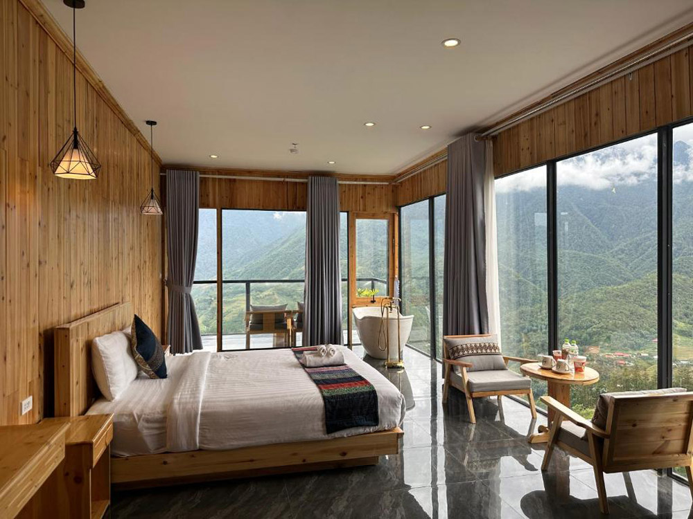Homestay Sapa. Room Review: Which Room Has the View?