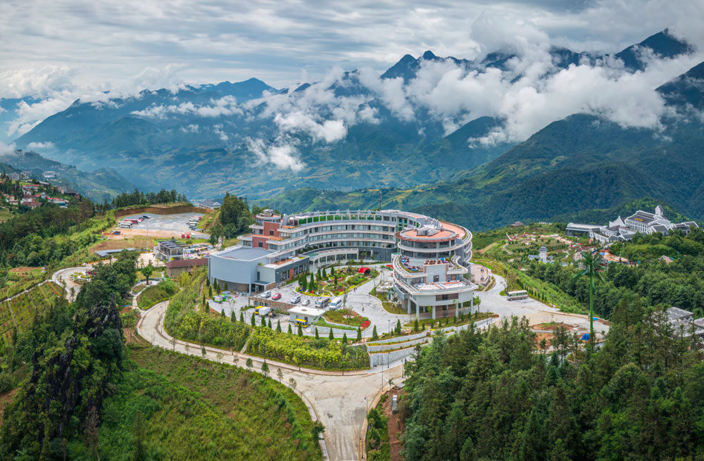 Lady Hill Sapa Resort. Location: The “Lady Hill” Isolation