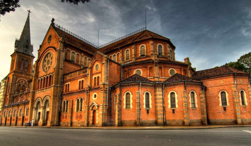Notre Dame Cathedral of Saigon. What is the History of the Notre Dame Cathedral in Saigon? (A Timeline of Faith and Architecture)