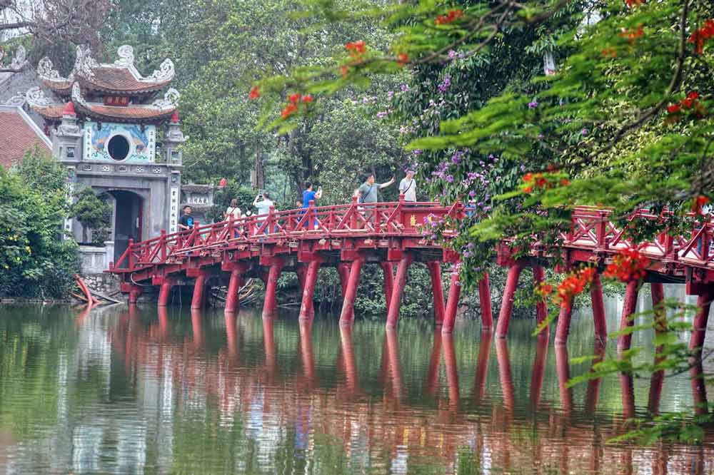 Pagoda Vietnam. Ngoc Son pagoda