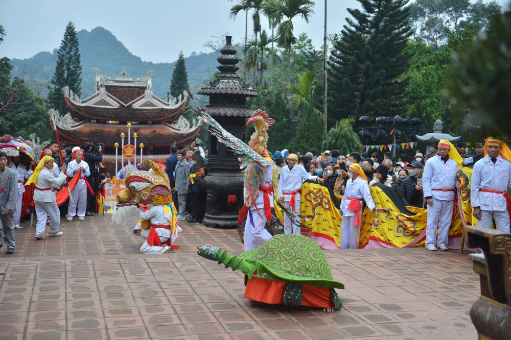 Perfume Pagoda Hanoi. Practical Info: Tickets, Prices & Hours (Updated September 2025)
