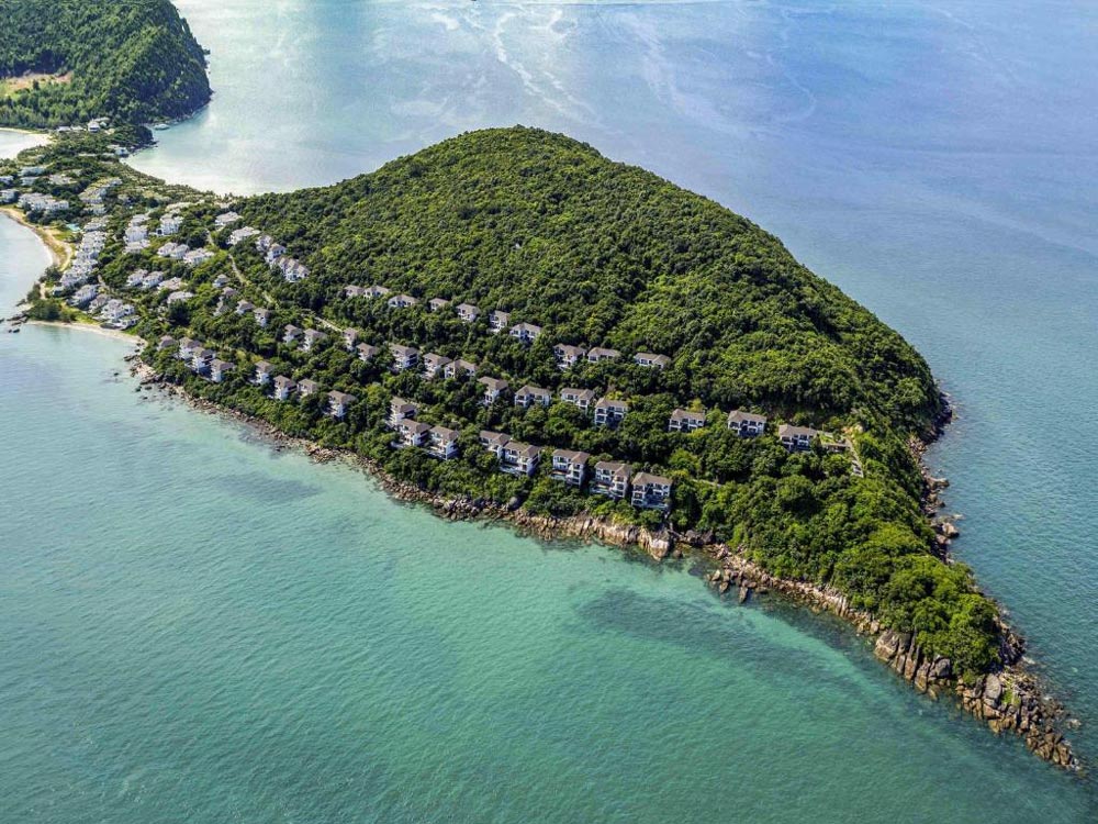 Phu Quoc Honeymoon. Which Phu Quoc resorts are genuinely built for couples?