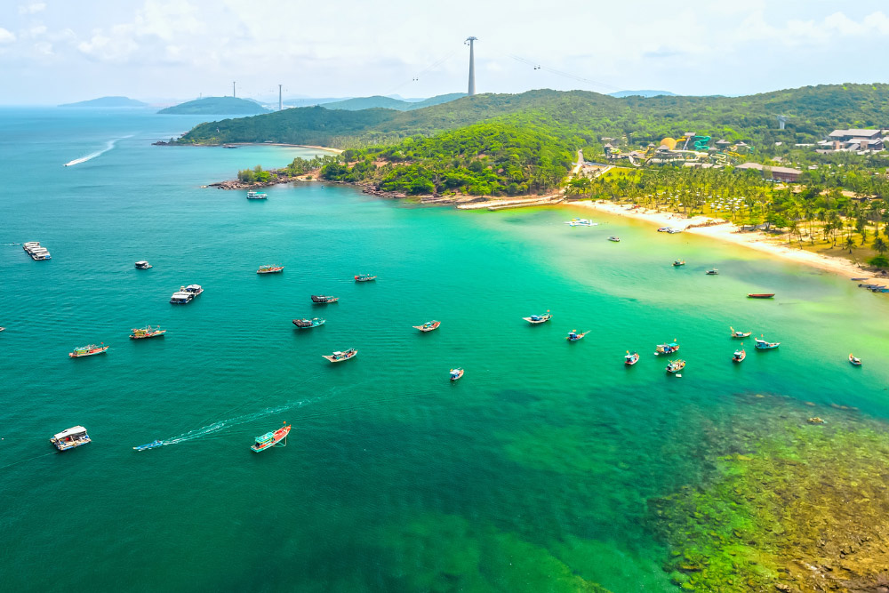 Phu Quoc vs Nha Trang. Does the time of year decide it?