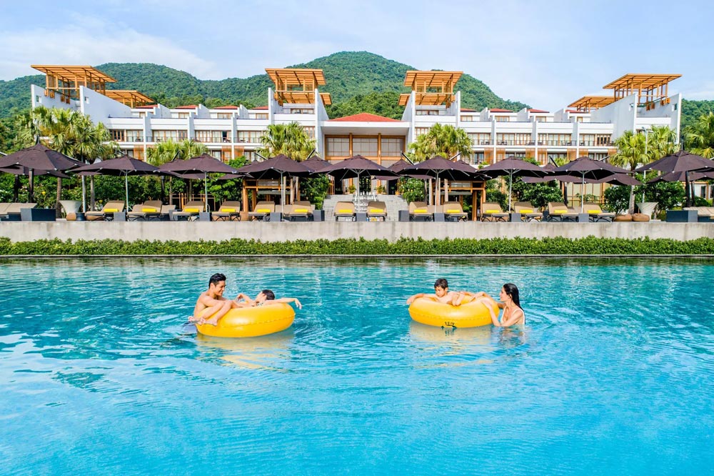 resort Vietnam luxury. Angsana Lang Co