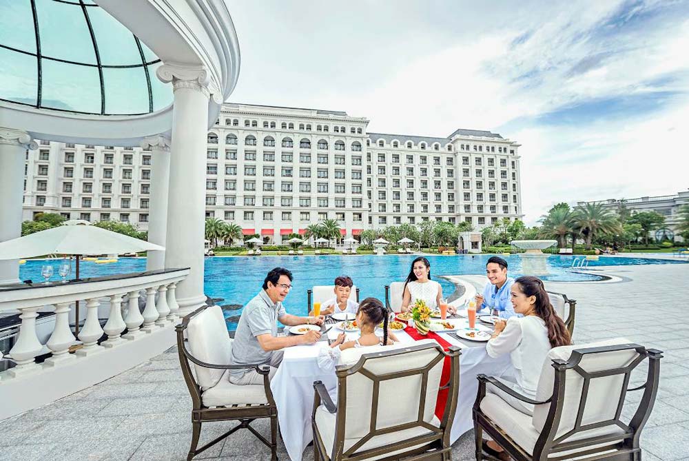 resort Vietnam luxury. Family-friendly amenities and activities