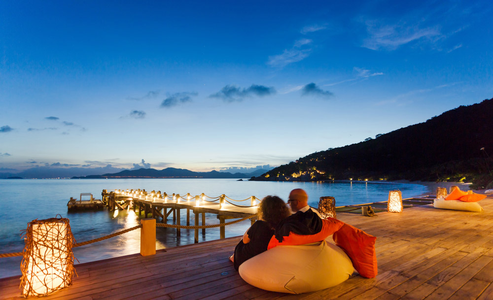 resort Vietnam luxury. Six Senses Ninh Van Bay