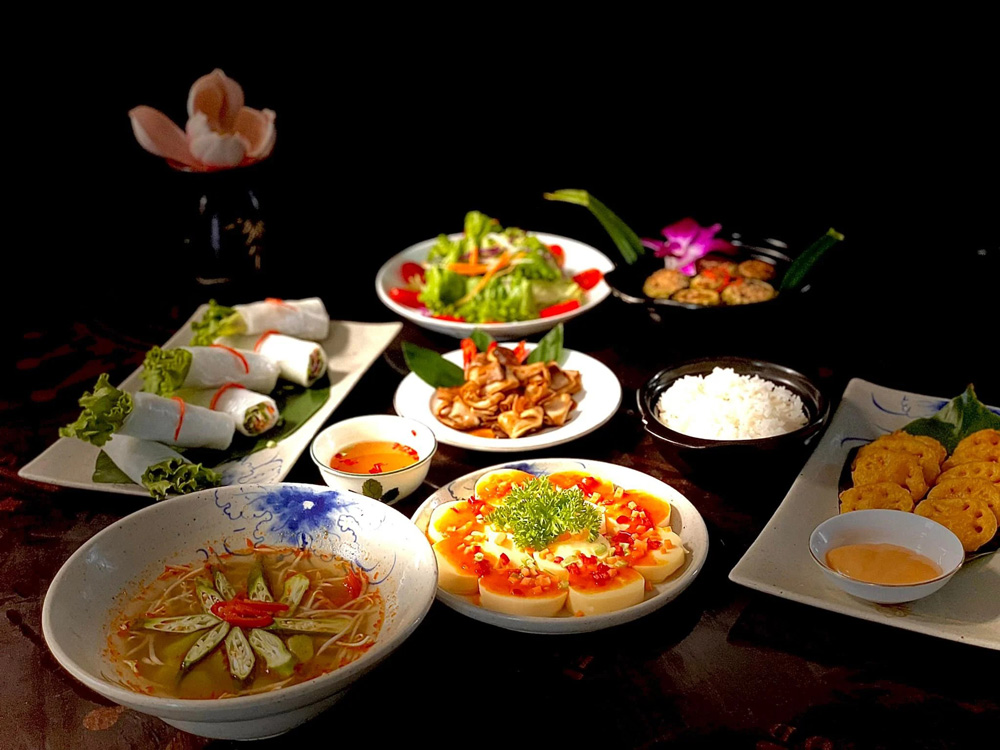 Restaurant Vietnam. Savoring Vietnamese veggie dishes