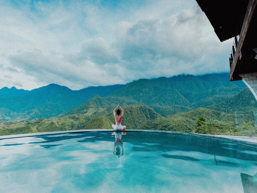 Sapa Catcat Hills Resort & Spa. Amenities: The Infinity Pool and Spa