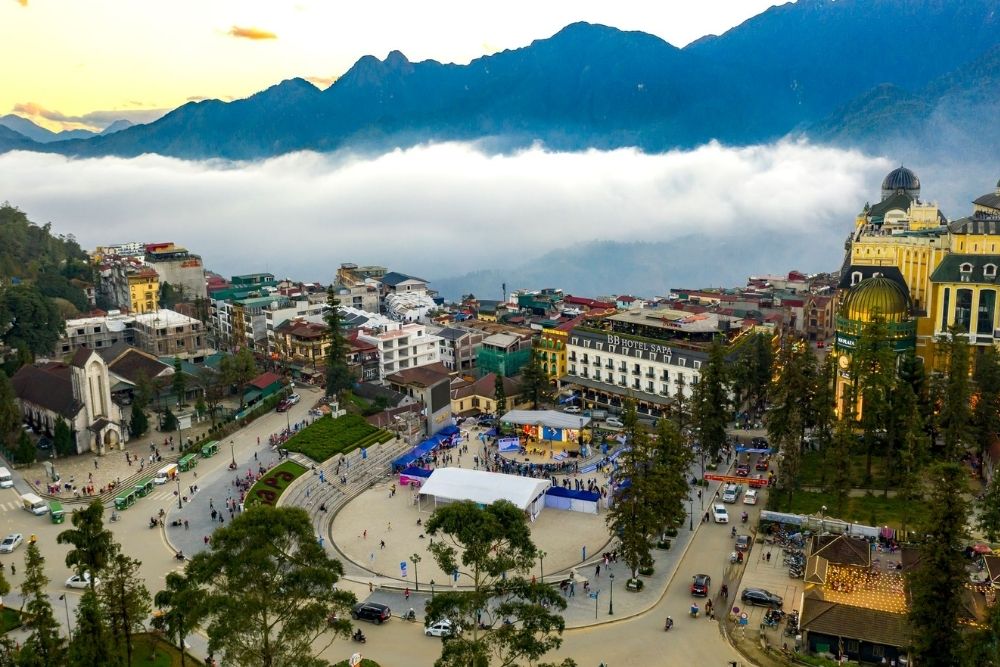 Sapa Center. The "Big Three" Landmarks of Sapa Center. Sapa Square (Quang Truong Square) 