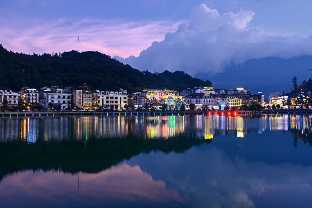 Sapa Lake. Things to Do in Sapa at Night