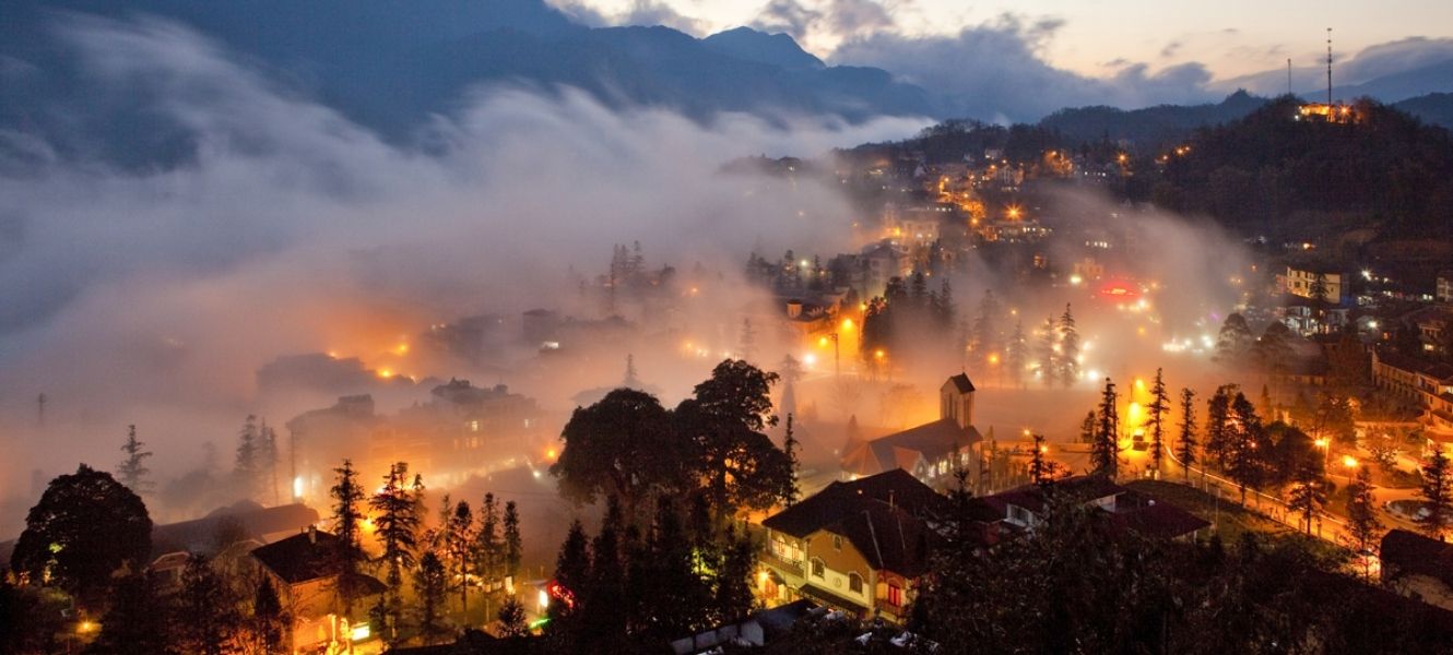 Sapa Nightlife Guide 2026: Best Bars, Night Markets & Evening Activities 