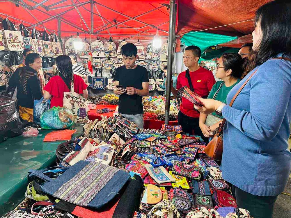 Sapa Shopping. What to Buy from Sapa, Vietnam? (Top Sapa Shopping Items)